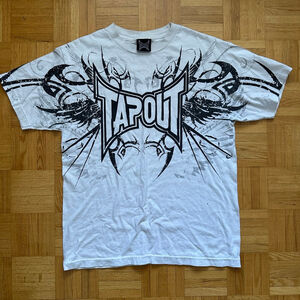 Vintage y2k Tapout MMA Big Logo shirt Size Medium